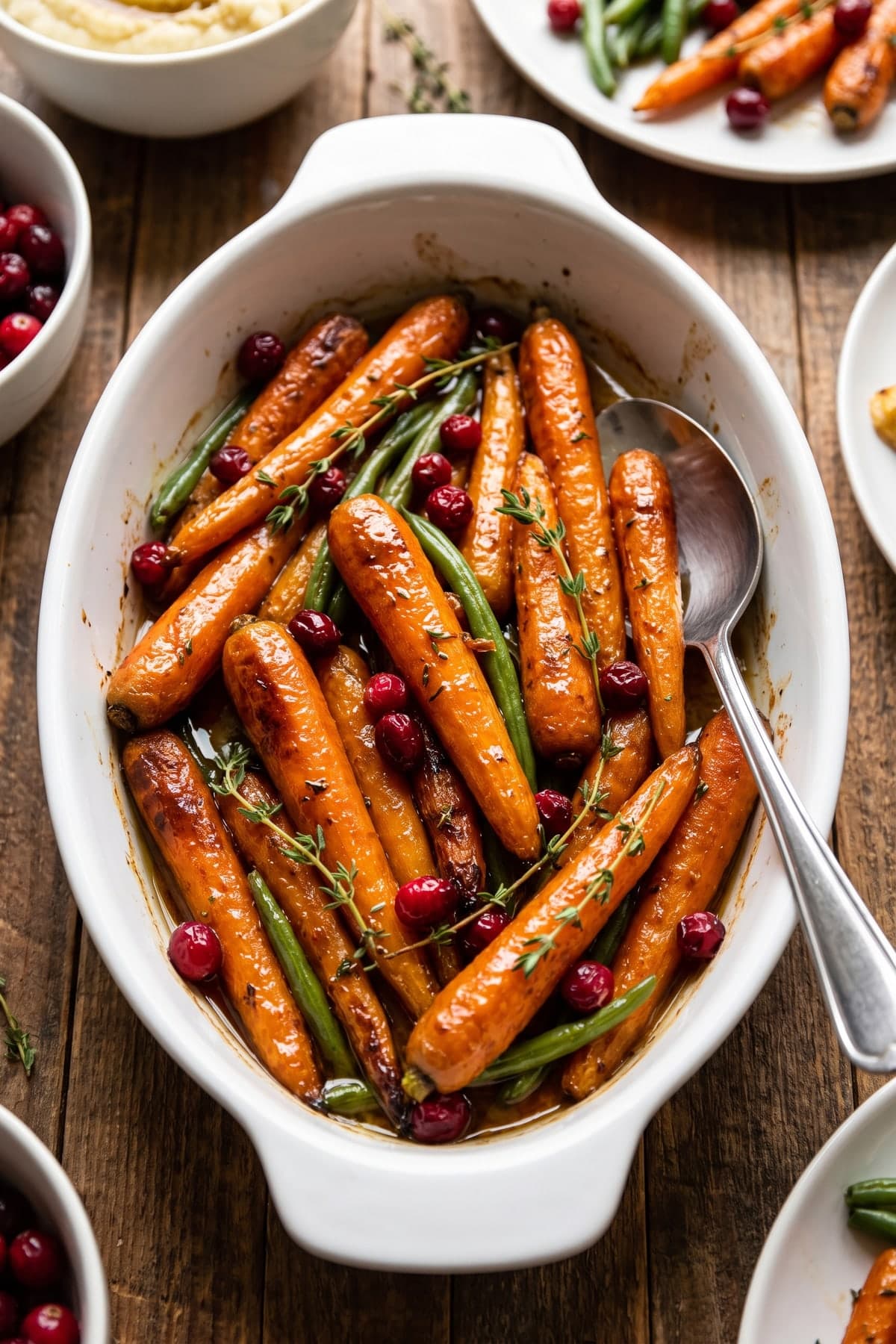 Easy Thanksgiving Recipes: Maple Thyme Carrots
